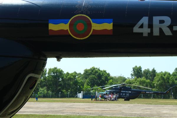 connConnaissance de Ceylan with
Helitours